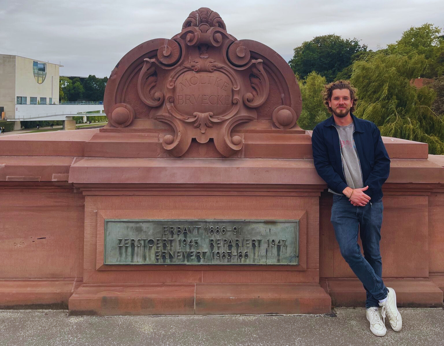 350e1c2b-1583-4b99-8301-a39651fe137d